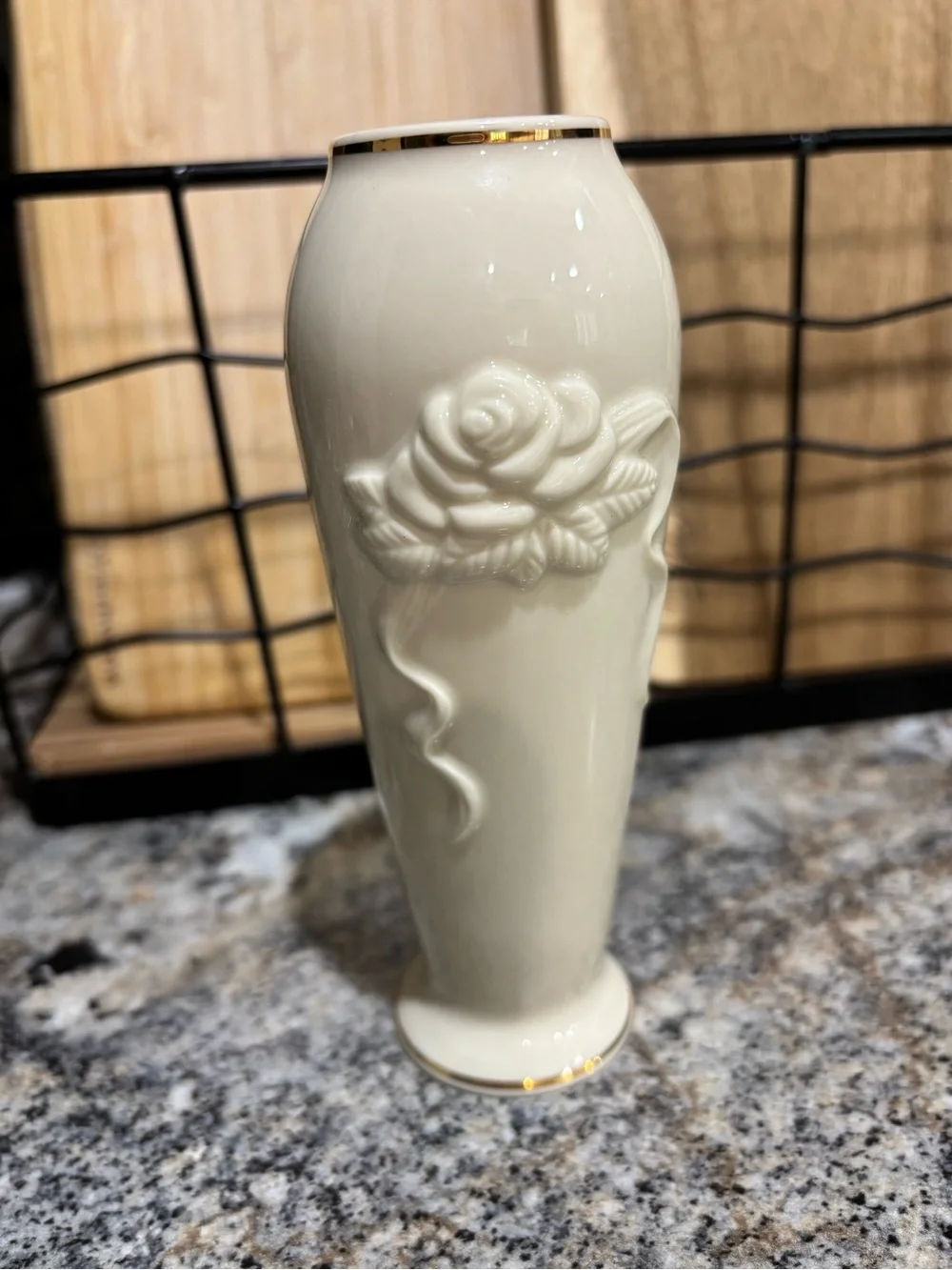 Lenox Ivory Ceramic Rose Bud Vase with Gold Trim 6